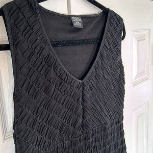 V neck Tribal dress with ruched detail. Size medium.